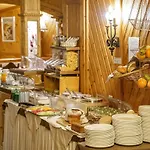 Alpenroyal Отель