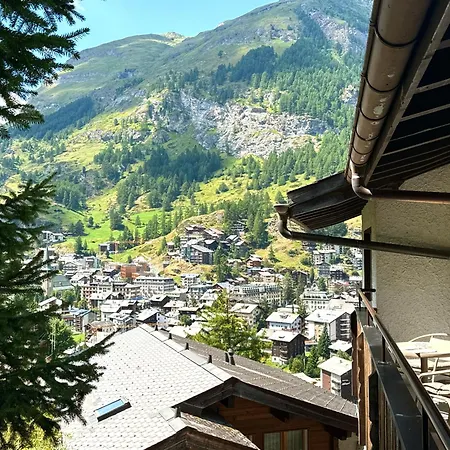 Hotel Alpenroyal 3*