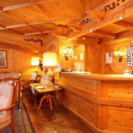 Otel Alpenroyal 3*