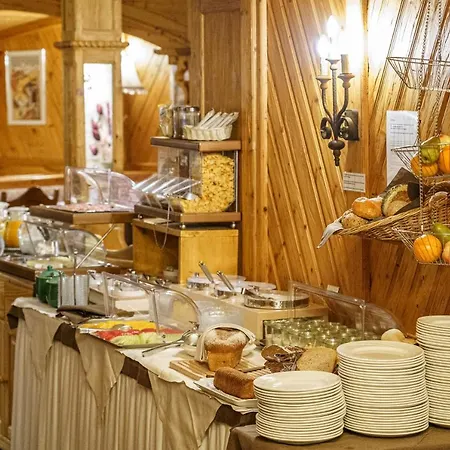 Alpenroyal Отель